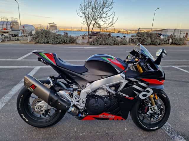 Aprilia Rsv4 1100 Factory ATOMICO RACER (  nu kawasaki honda  yamaha )