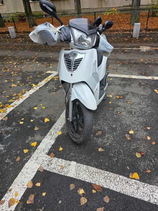 vand scuter Kymco people s 50