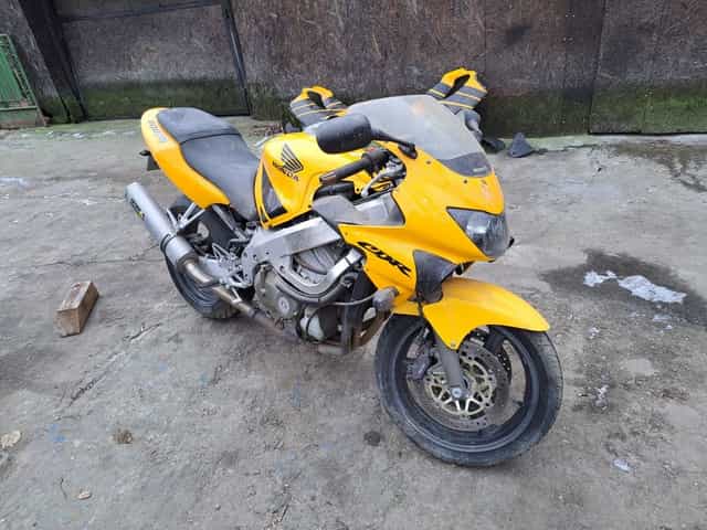 Piese honda cbr f4 model carburatie