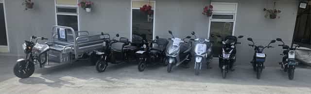 Scutere electrice Tricicluri electrice tuk tuk