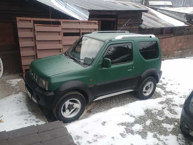 Suzuki Jimny 4x4 cu reductor la maneta