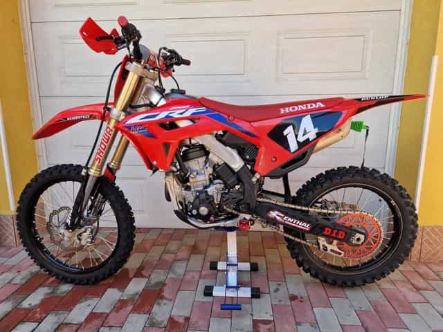 Motocicleta cross Honda CRF 250