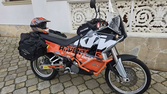 KTM Adventures 950