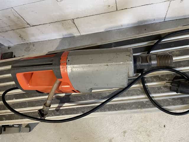 Masina carotat Husqvarna DM 340