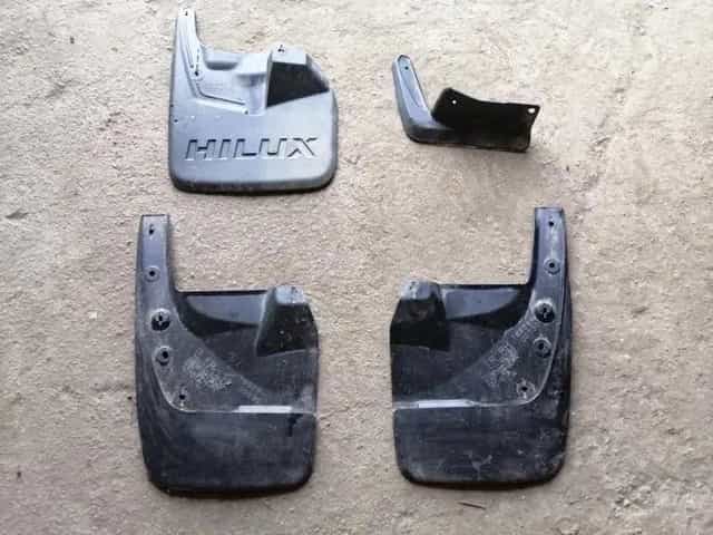 Apărătoare noroi Toyota Land Cruiser Prado/Hilux/Rav 4