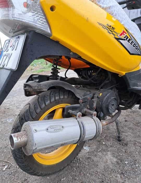 Vând scuter 49cm