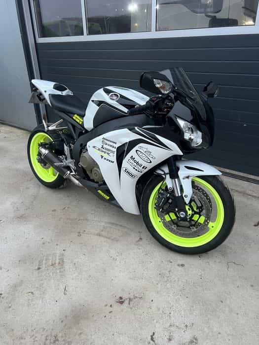 Honda Cbr 1000RR Fireblade Sc59