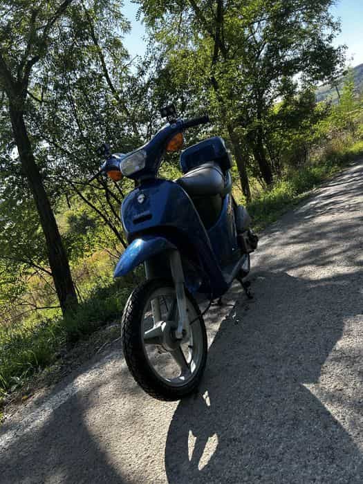 Vand piagio  motor de 49 mai multe detalii la telefon