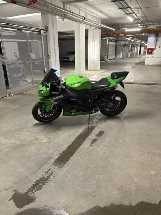Vand Kawasaki zx6r 2009