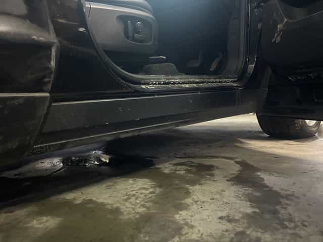 prag dreapta plastic  land rover discovery 2.0 motorina 2016