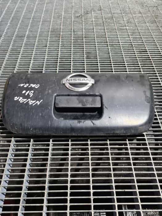 Maner Haion Nissan Navara D22 SUV (900)