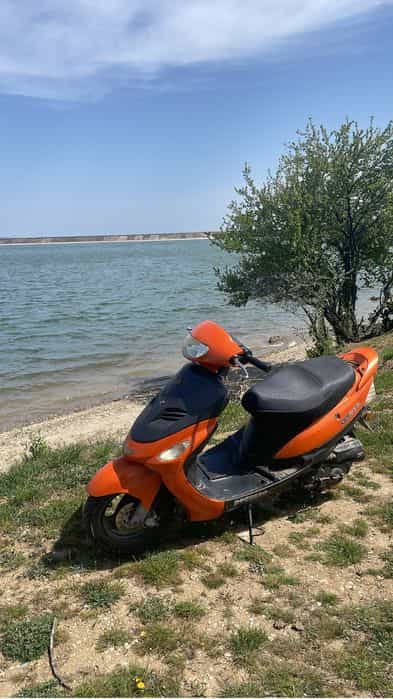 Vand Scuter ZNEN cu cariserie Moped