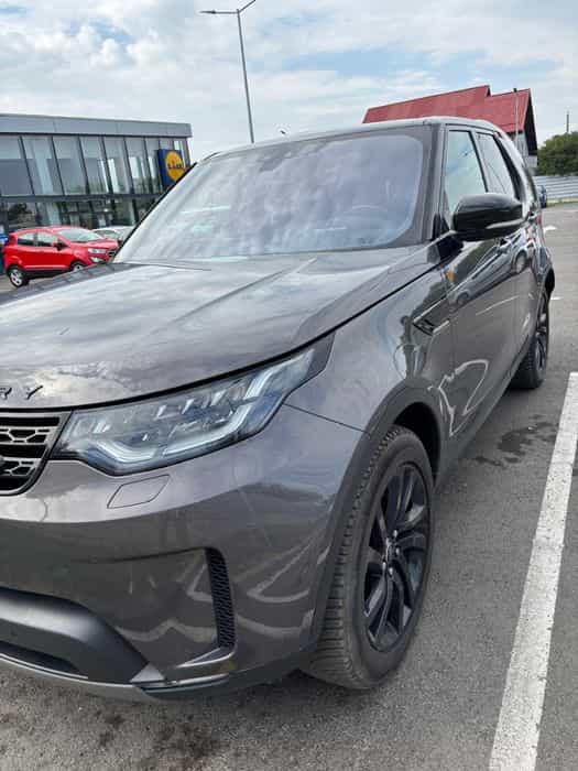 Land Rover Discovery 5