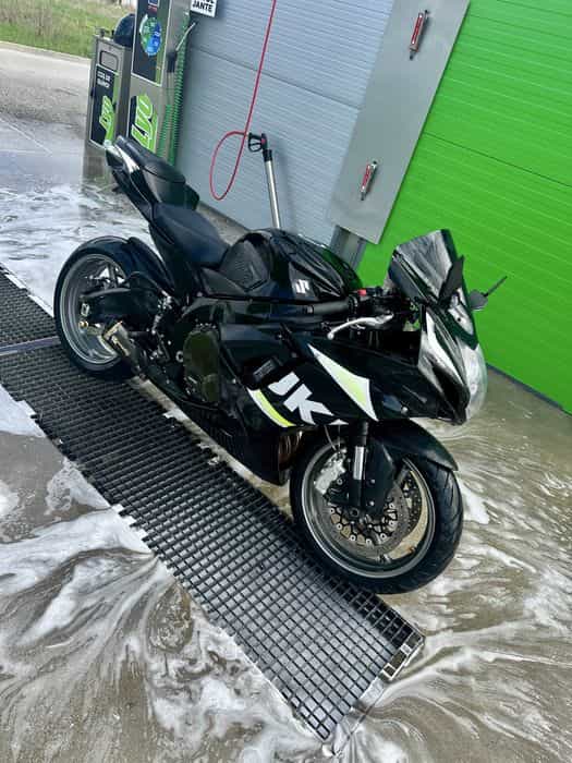 Vand Suzuki GSXR-600 2011