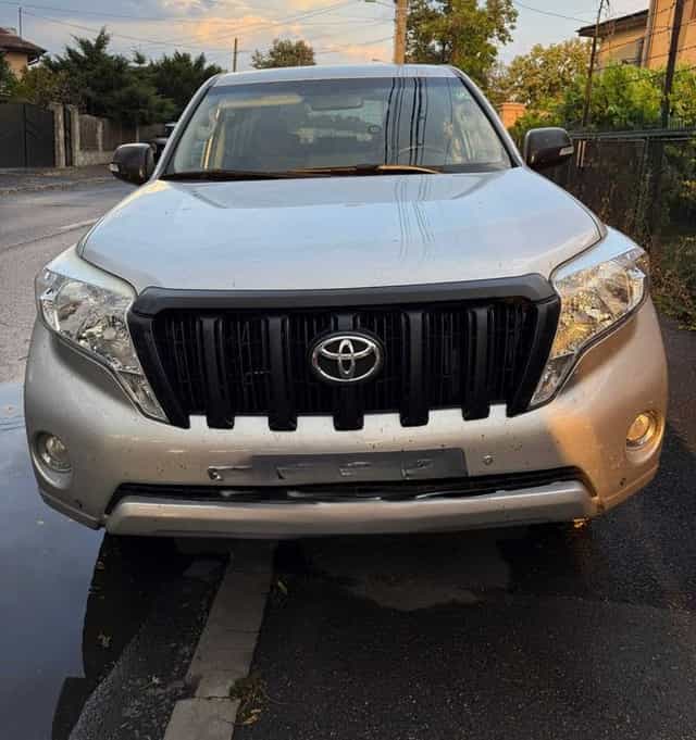 faruri originale Toyota Land CRUISER J 150 2015