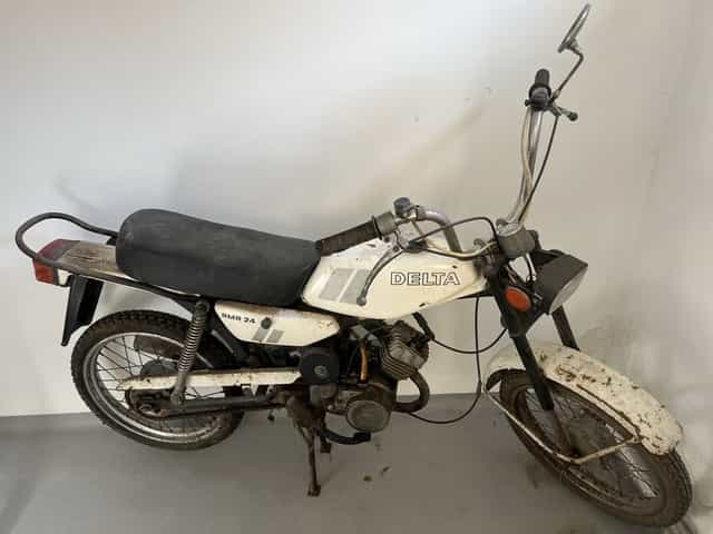 Delta RMR 24 Motoreta