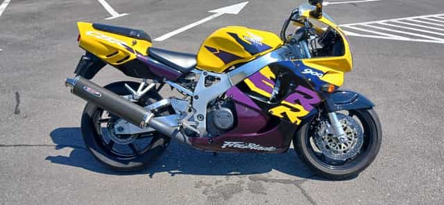 Honda CBR900RR Fireblade SC33