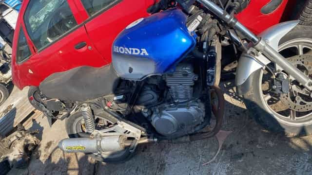 Dezmembrez Honda CB 500