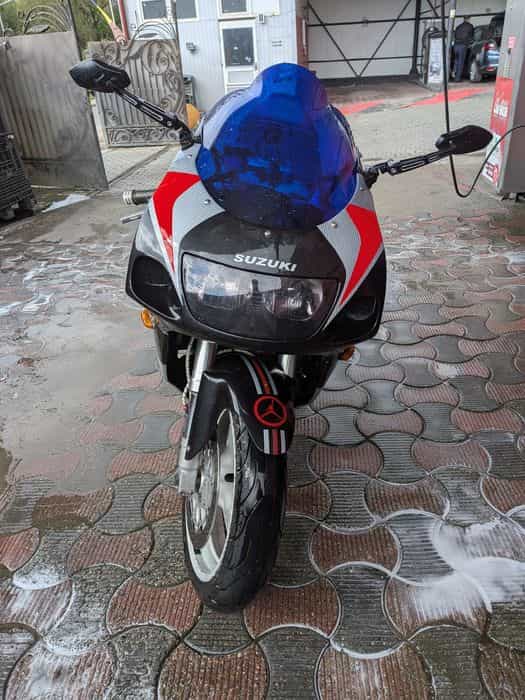 Vând Suzuki gsxr 750 srad