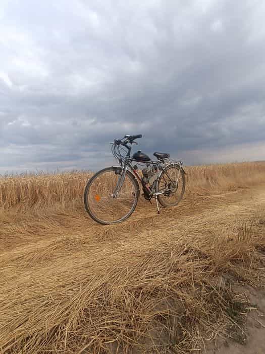 Bicicleta cu motor