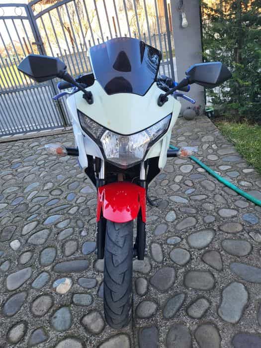 Honda cbr 125r 2013