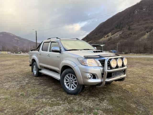 Toyota hilux 3.0/171 cp ! Euro 5