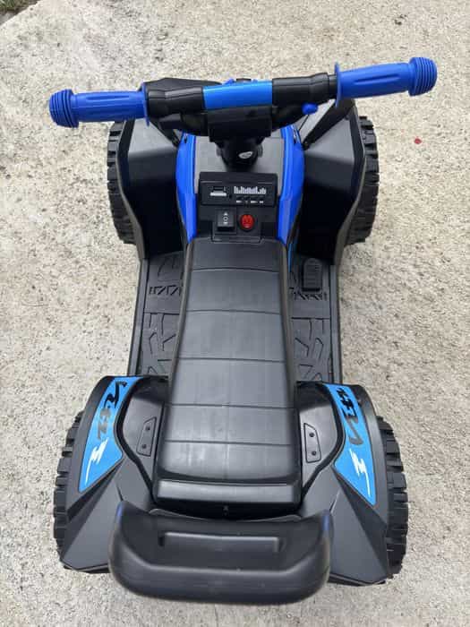 Vand ATV pentru copii