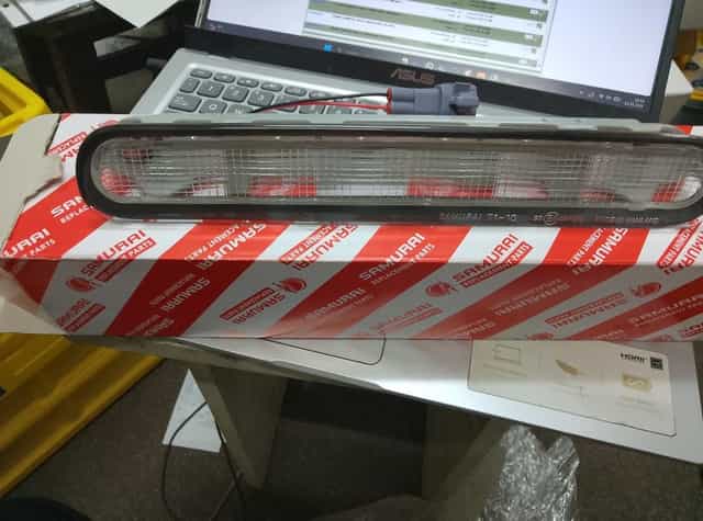 Stop oblon Toyota hi-lux hilux lampa stop hilux piese caroserie hilux