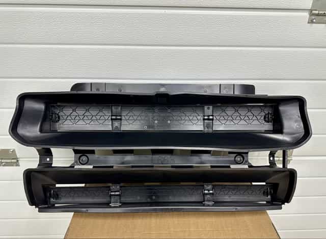 Priză de aer Land Rover Defender