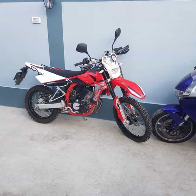 Swm r125rs 680km vand/schimb cu adventure