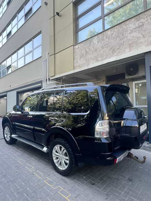 Vand Mitsubishi Pajero 23500