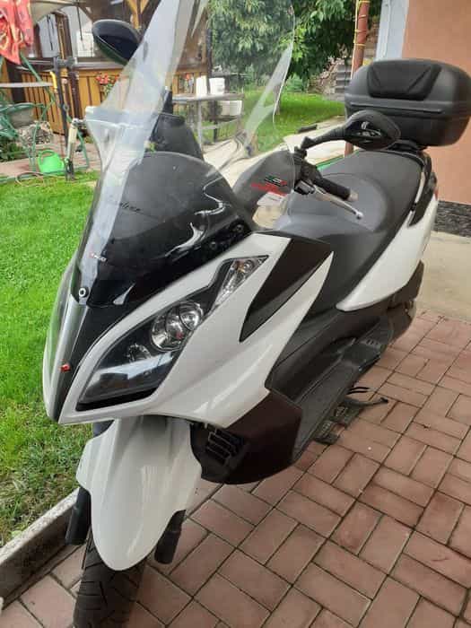 Scuter Kymco downtown