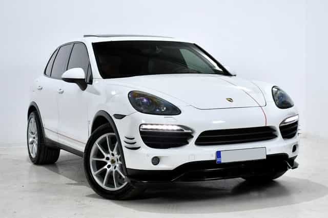 Porsche Cayenne 2013/Alb