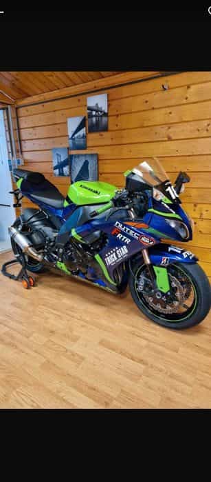 Kawasaki zx10  r
