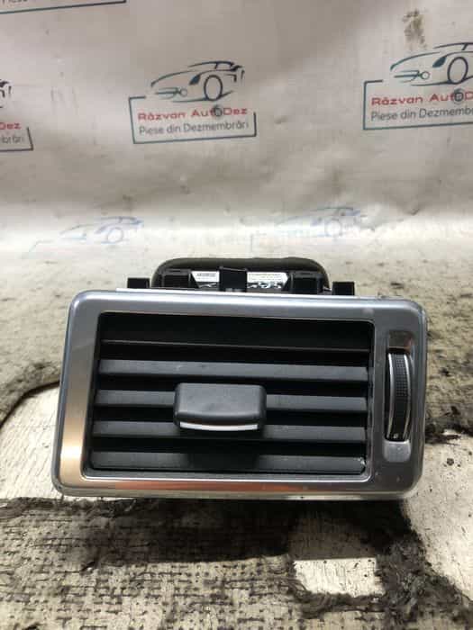 Grila ventilatie dreapta  Land Rover Discovery 2.0 Motorina 2017