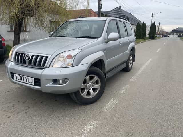 Toyota Land cruiser 7 locuri Lc4 3.0d4d
