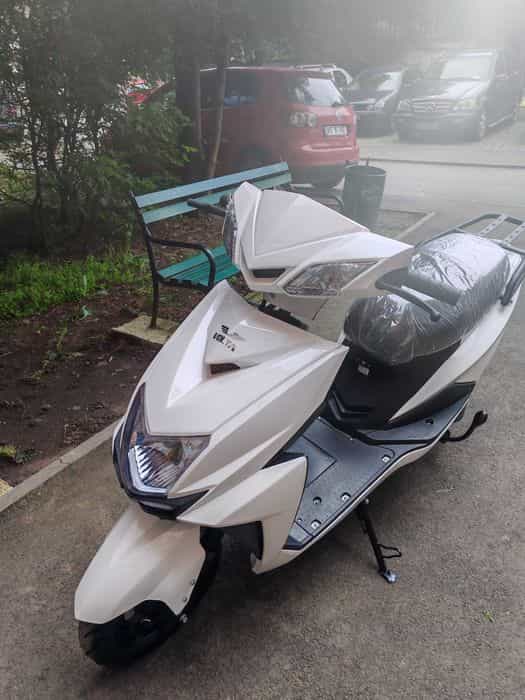 Scuter electric fara permis 25km