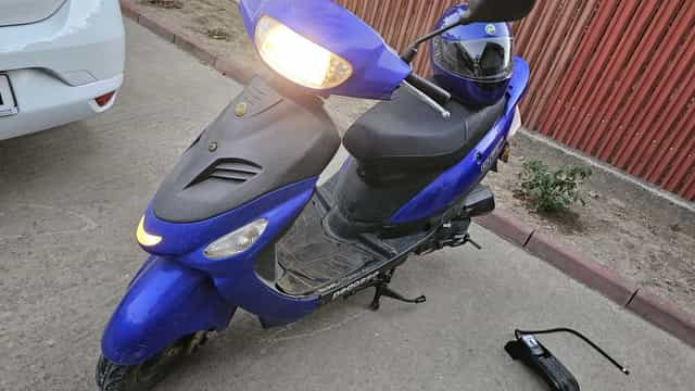 Scuter Pegasso Motor de 49cm2, 3.000 de km