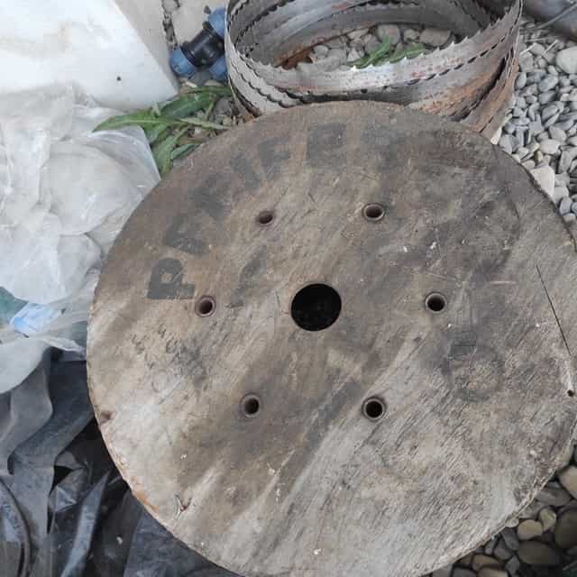 Sufa otel sau cablu de otel