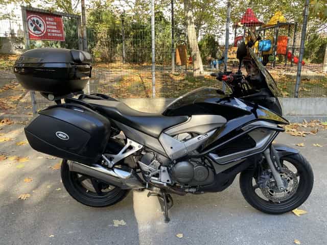 Honda VFR800X Crossrunner