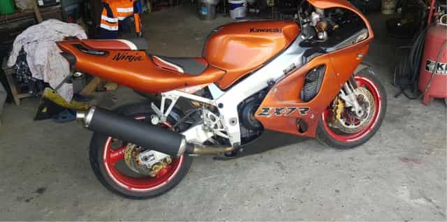 Kawasaki ninja ZX7