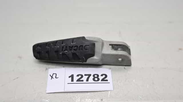 Scarita Peg Fata Dreapta Ducati Monster 821 / 1200 2014 - 2022
