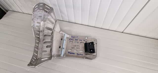 Protectie motor evacuare  KTM EXC 300 250 TPI și 450 500