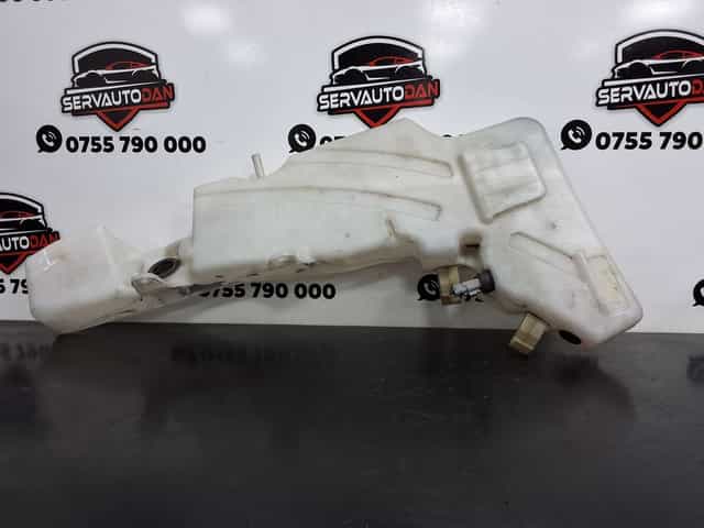 bidonas vas parbriz nissan navara (2004->) 2.5 motorina 2007