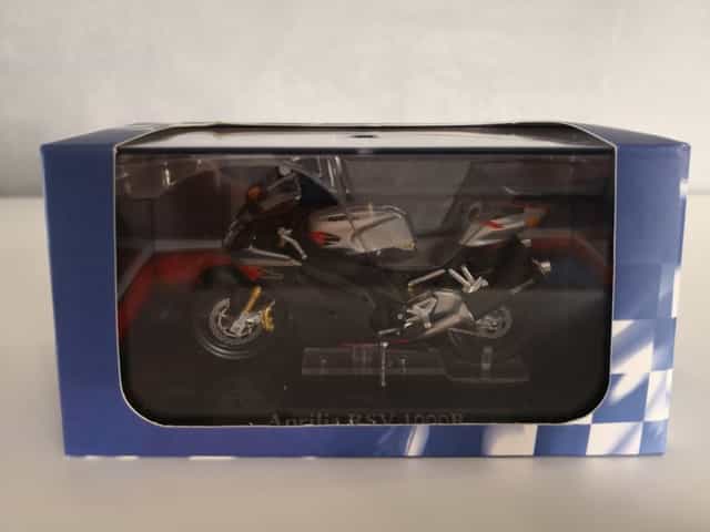 Macheta IXO/Altaya Aprilia RSV 1000R 1/24