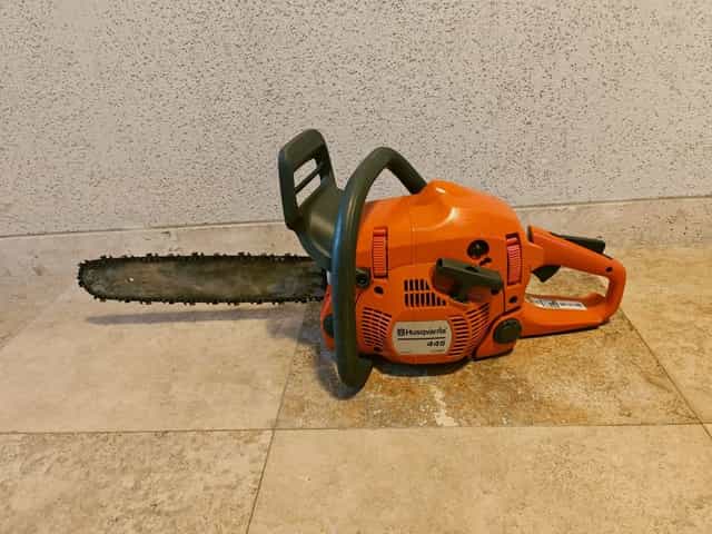 Drujba Husqvarna 445