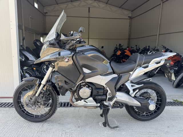 HONDA VFR 1200xd DCT 2013 ABS - Fox Motors Sales