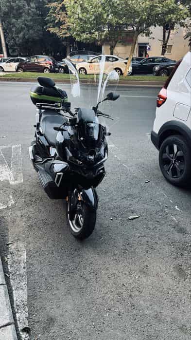 SYM ADX 125 • 10.700 km • Keyless • Revizii la zi • Cutie + Parbrize