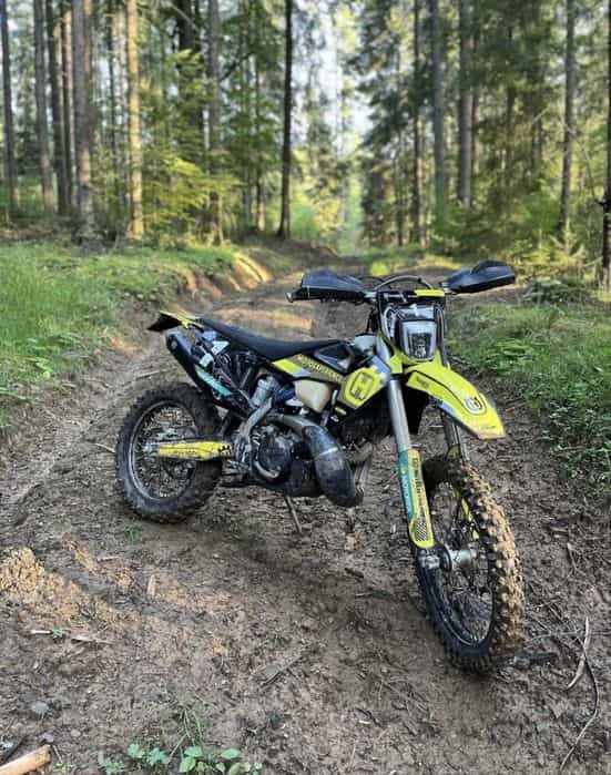 Vând husqvarna 300 2T 2023