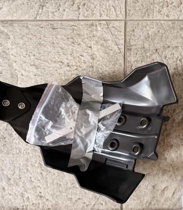 Scut  motor KTM EXC 300 TPI 250 200 2016-2023